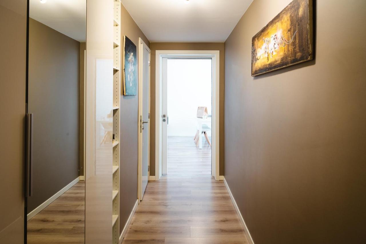 Midi-Suede Appartement Brussel Buitenkant foto